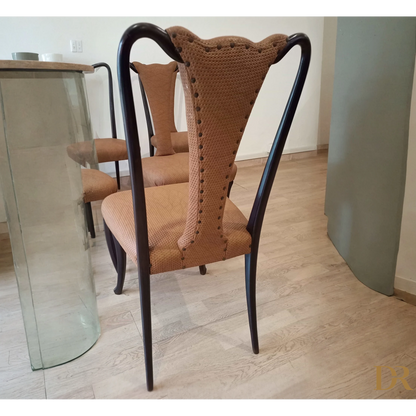 Sedia pranzo elegante con gambe nere e rivestimento beige in stile vintage anni 50