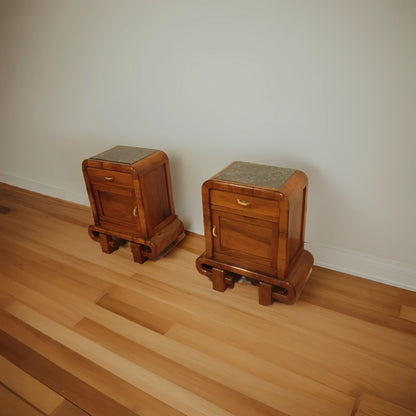 Coppia di comodini in noce art decò anni 50 design mid century modern per camera da letto italiana