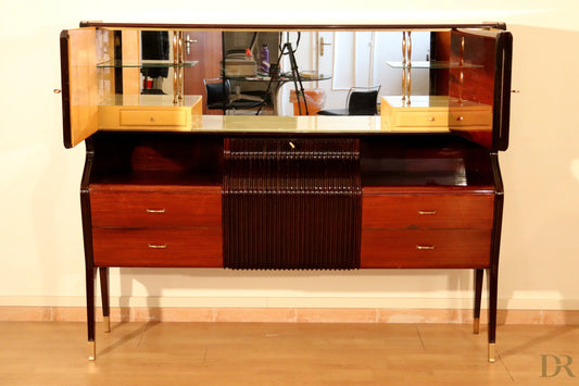 Credenza di metà secolo di osvaldo borsani in mogano e acero con finitura lucida e vetri, arredamenti borsani varedo