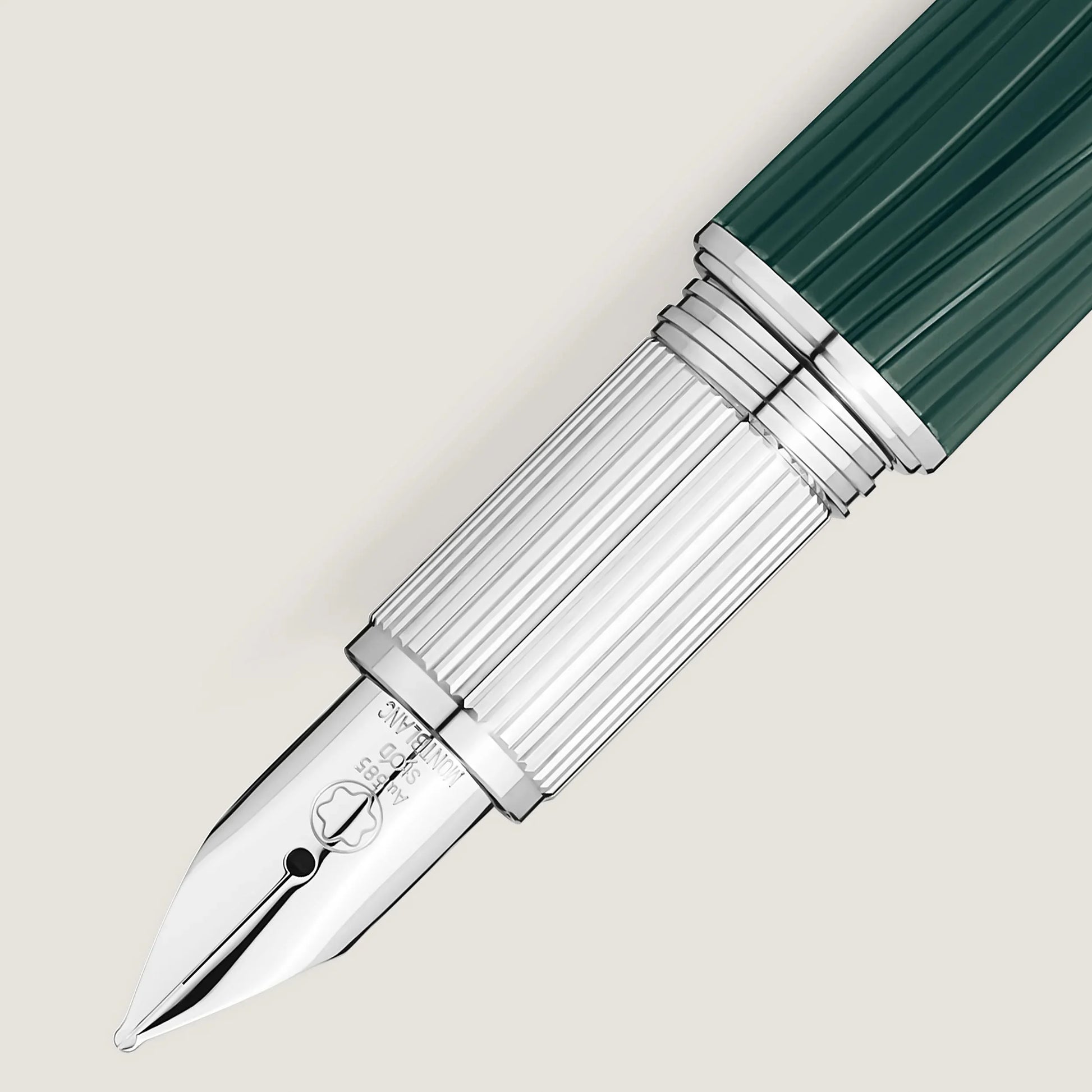 Montblanc stilografica starwalker polargreen verde profondo con accenti argentati e punta media in metallo lucido