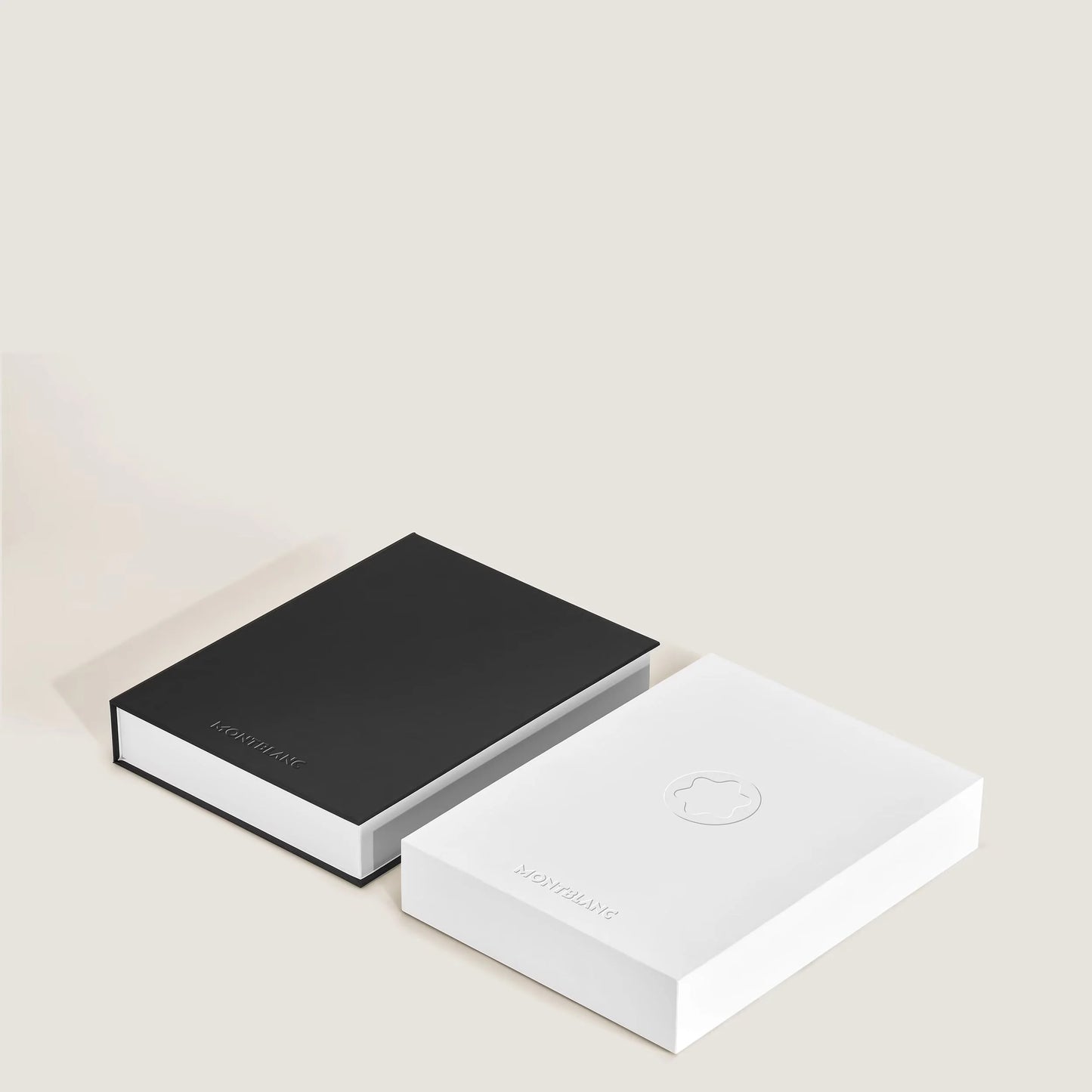 Due minimalist montblanc digital paper nero 135010 con cofanetti nero e bianco e logo inciso
