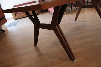 Tavolo tolomeo di ico parisi e ennio fazioli tavolo in legno con design unico delle gambe modello scrivania direzionale
