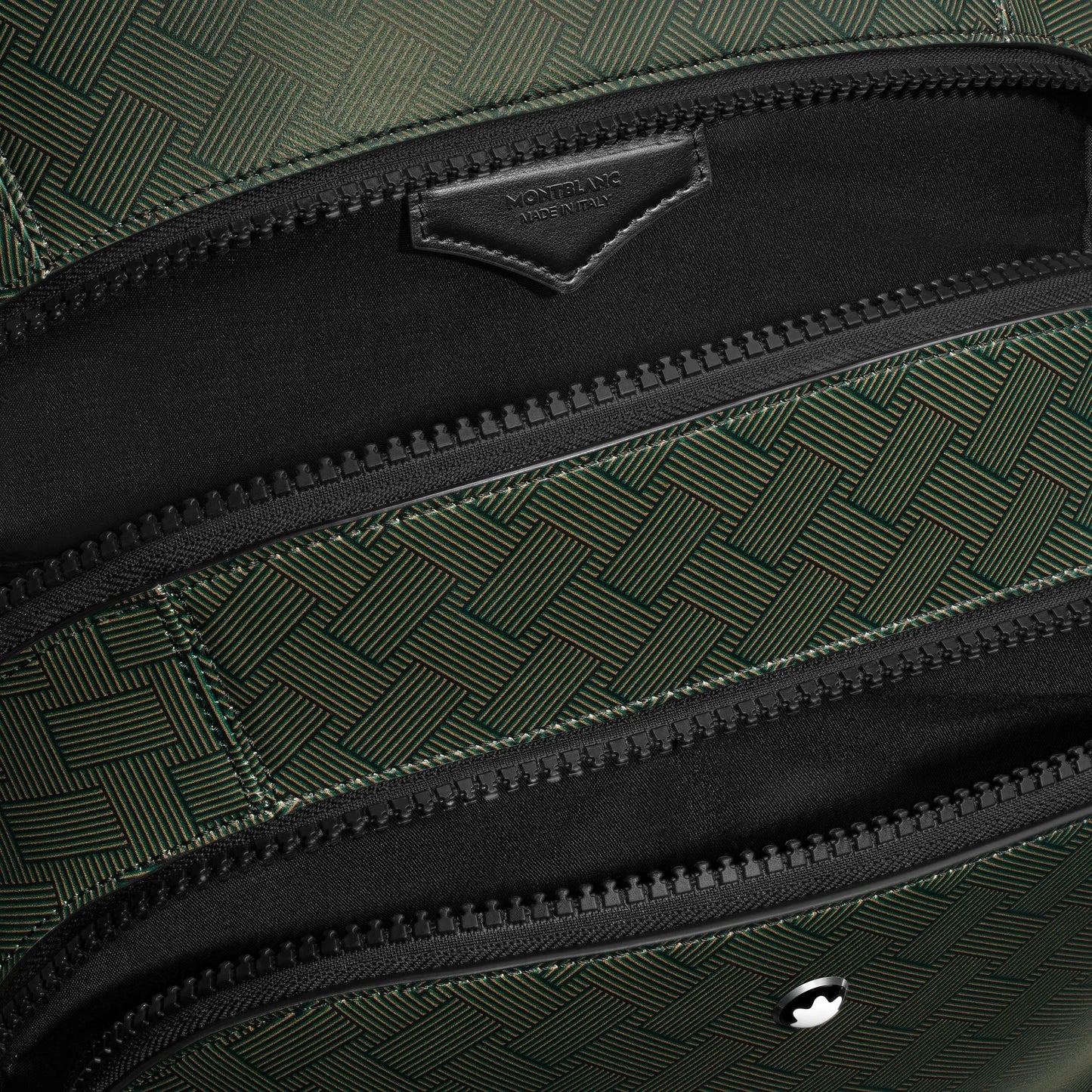 Montblanc zaino medio presenta zaino medio con motivo intrecciato kaki e dettagli in pelle con zip nere